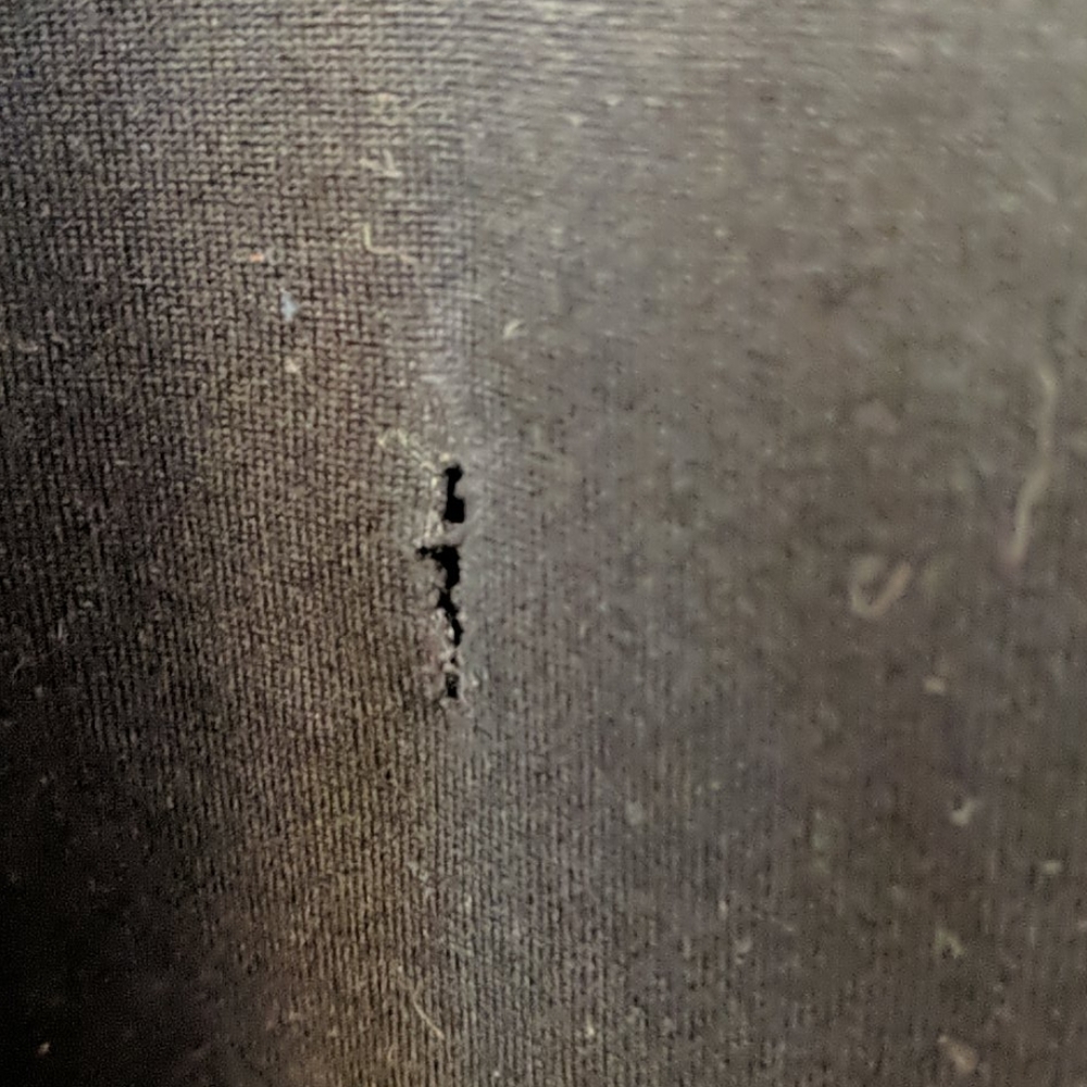 Under Armour Heat Gear Shirt - Picture 8 of 8